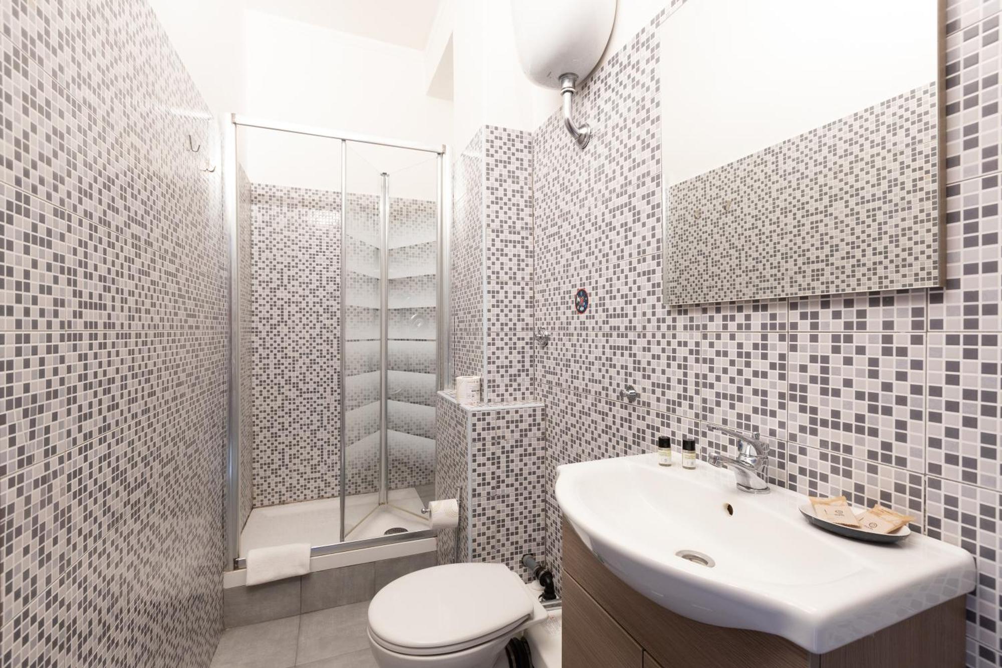 Affittacamere Alpino 76 Roma Exterior foto